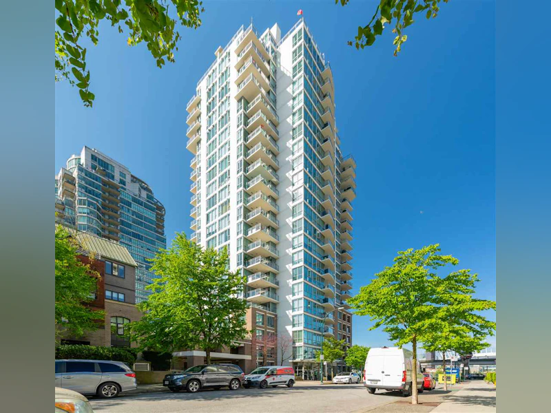 2003 - 120 Milross Avenue, Vancouver BC V6A 4K7