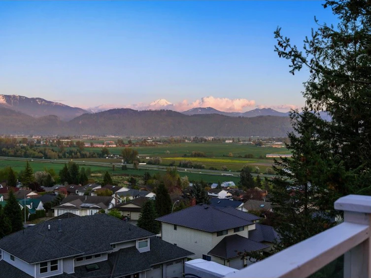 2071 Sandstone Drive, Abbotsford, BC, V3G 2B9