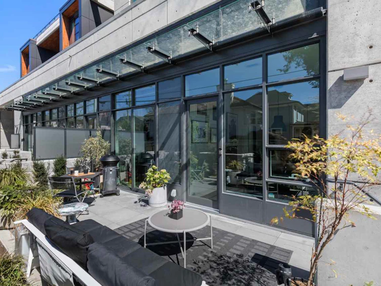 101-717 W 17 Avenue, Vancouver, BC, V5Z 1V1
