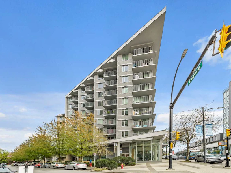 810 - 328 E 11th Avenue, Vancouver BC V5T 4W1