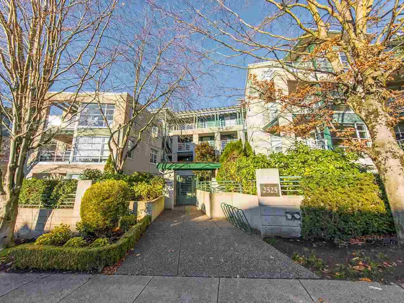 207 - 2525 W 4th Avenue, Vancouver BC V6K 1P5