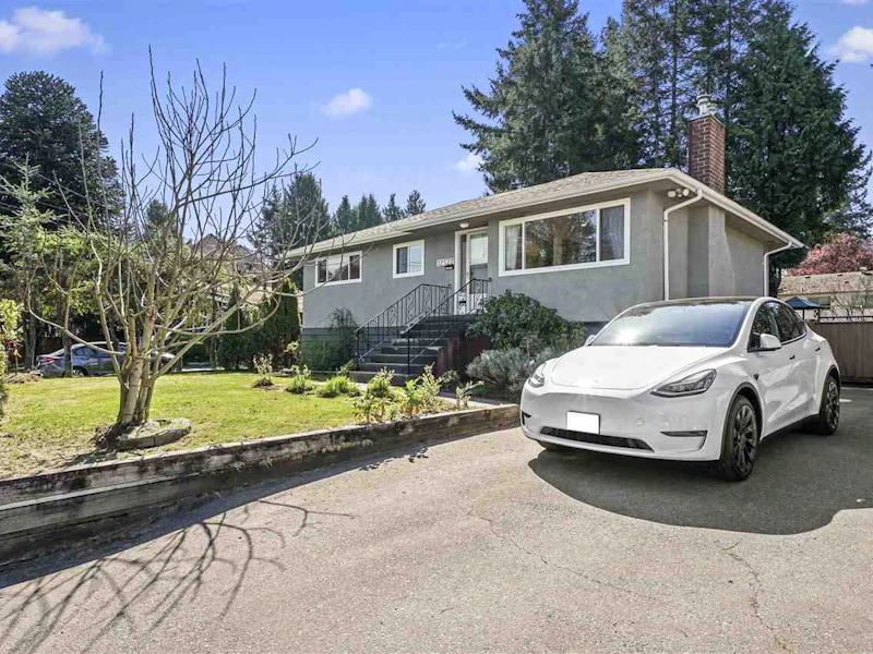 12522 99a Avenue, Surrey BC V3V 2R5
