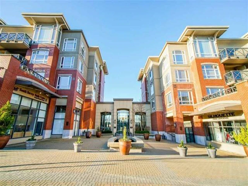217 - 2970 King George Boulevard, Surrey BC V4P 0E6