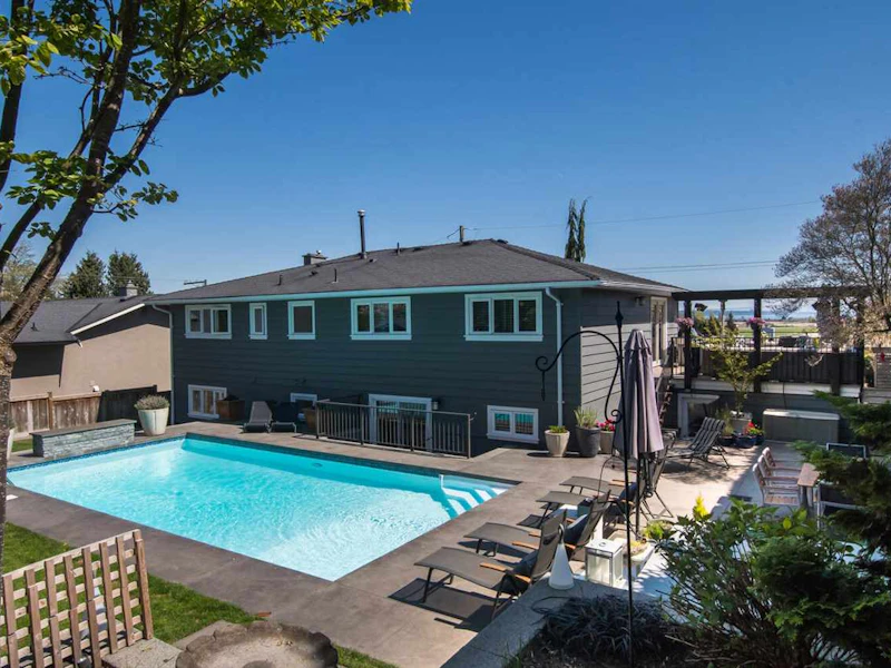 377 55th Street, Delta BC V4M 3J4