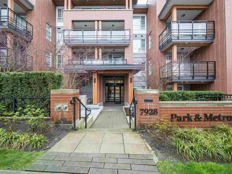 312-7928 Yukon Street, Vancouver, BC, V5X 2Y7