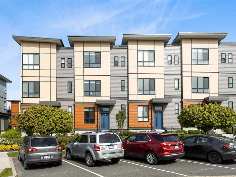 15-1938 N Parallel Road, Abbotsford, BC, V3G 2C6