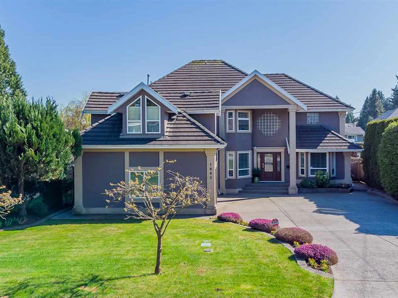 1660 Smith Avenue, Coquitlam BC V3J 2Y3