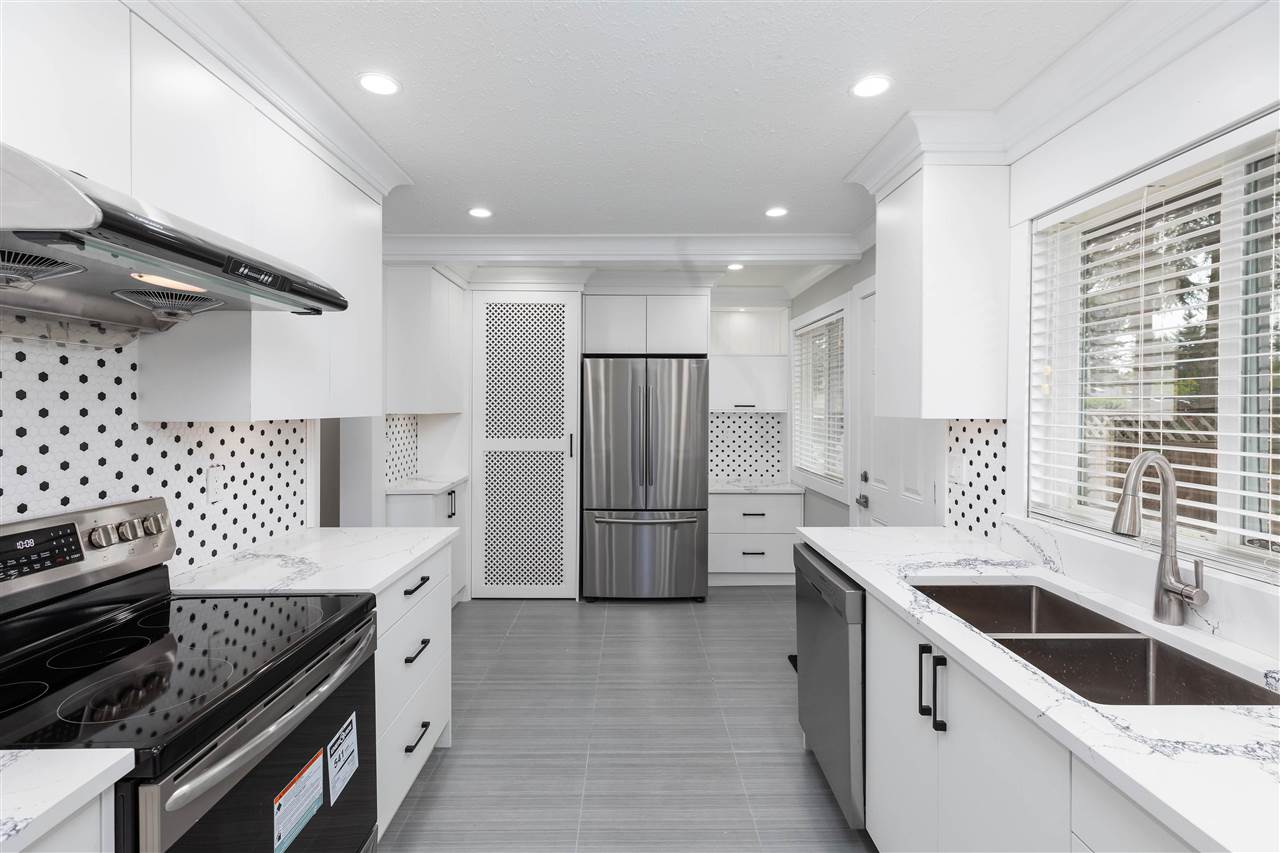 11360 140a Street, Surrey, BC, V3R 3H6