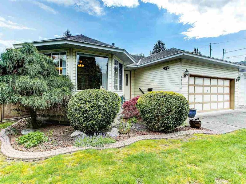 22270 124th Avenue, Maple Ridge BC V2X 4J5