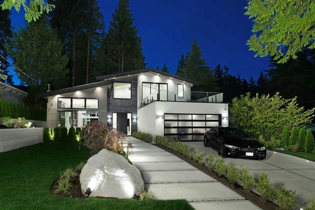 686 E Osborne Road, North Vancouver, BC, V7N 1M7