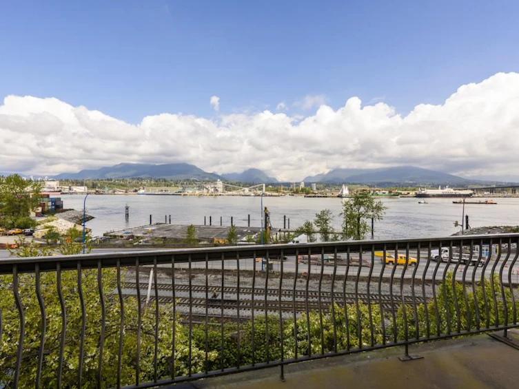 2855 Wall Street, Vancouver, BC, V5K 1B1