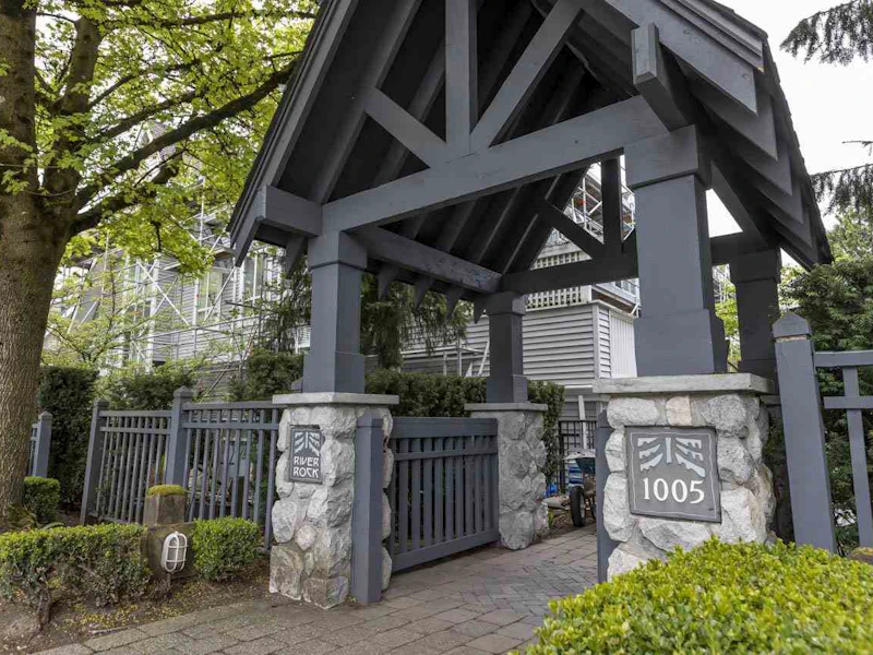 6 - 1005 Lynn Valley Road, North Vancouver BC V7J 1Z6