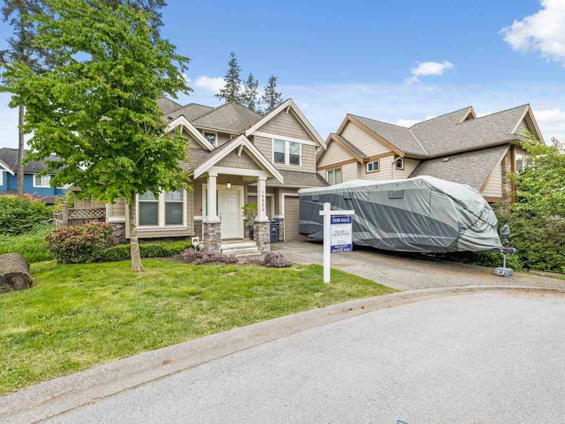 14862 34a Avenue, Surrey BC V4P 0B7