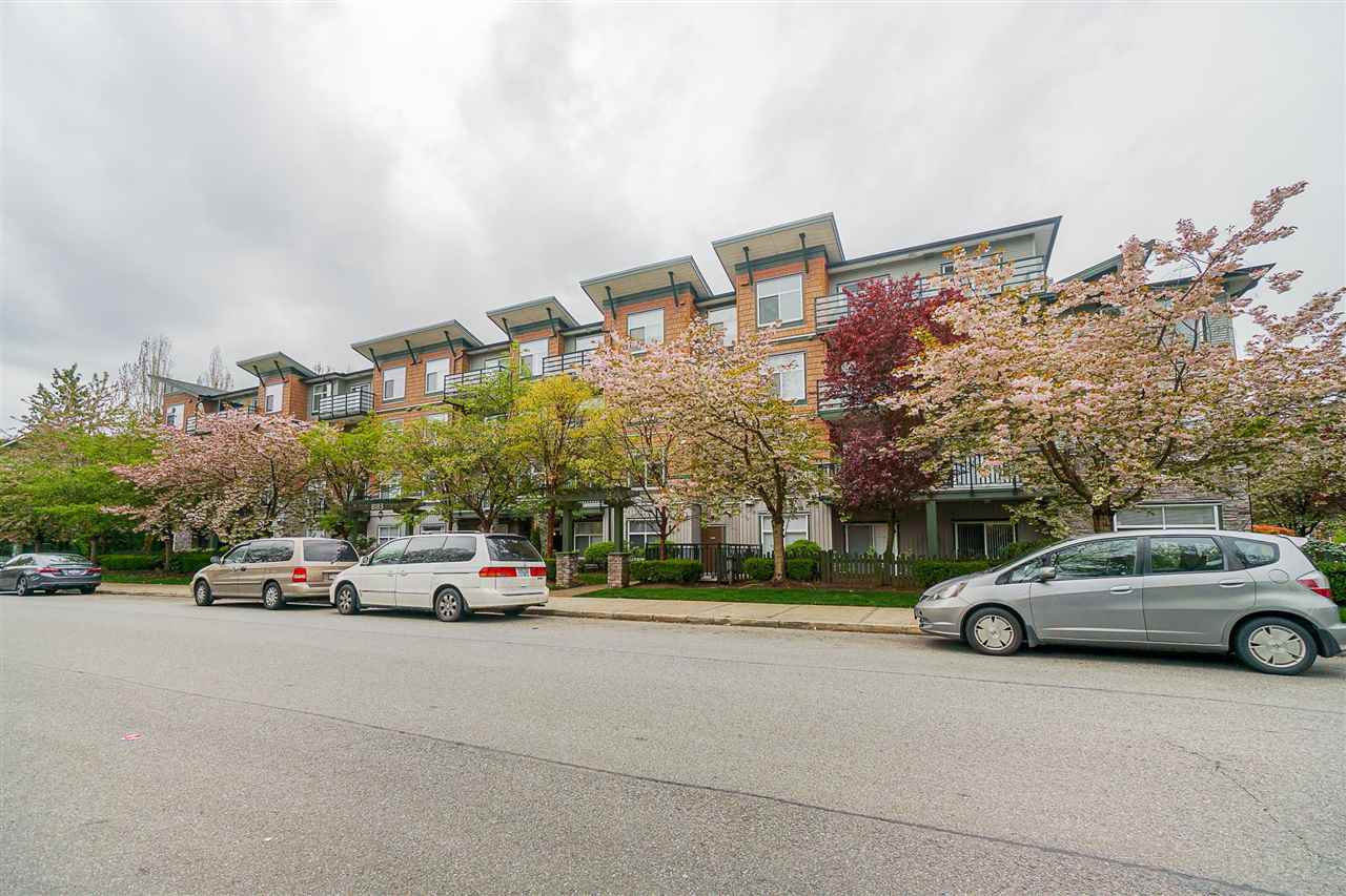 222-8183 121a Street, Surrey, BC, V3W 1S7