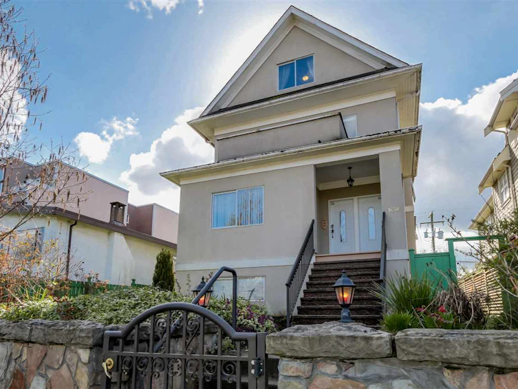 1638 E 8th Avenue, Vancouver, BC, V5N 1T5