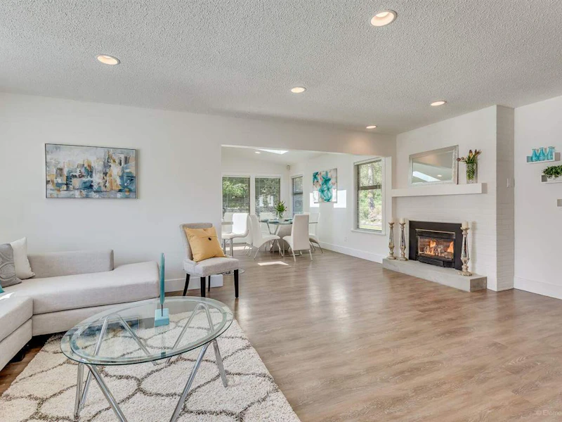 3347 Fairland Court, Burnaby BC V5A 3B8