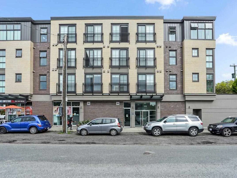 303 - 2528 Collingwood Street, Vancouver BC V6R 0C1