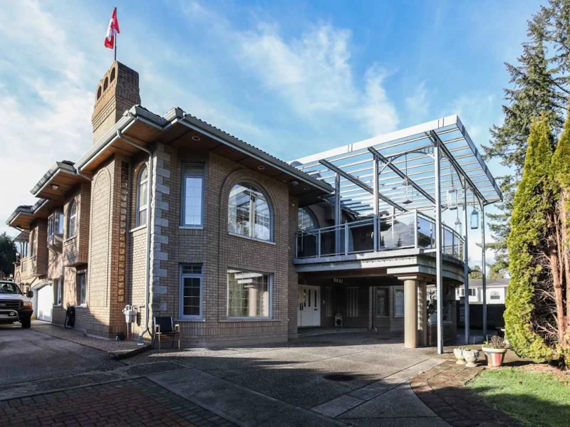 5831 Canada Way, Burnaby BC V5E 3N7