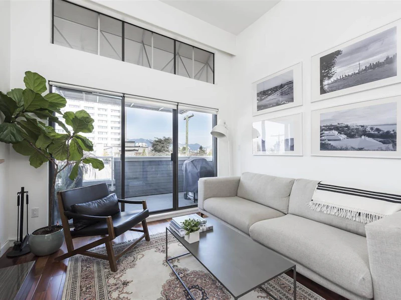 P8 - 2885 Spruce Street, Vancouver BC V6H 2R4