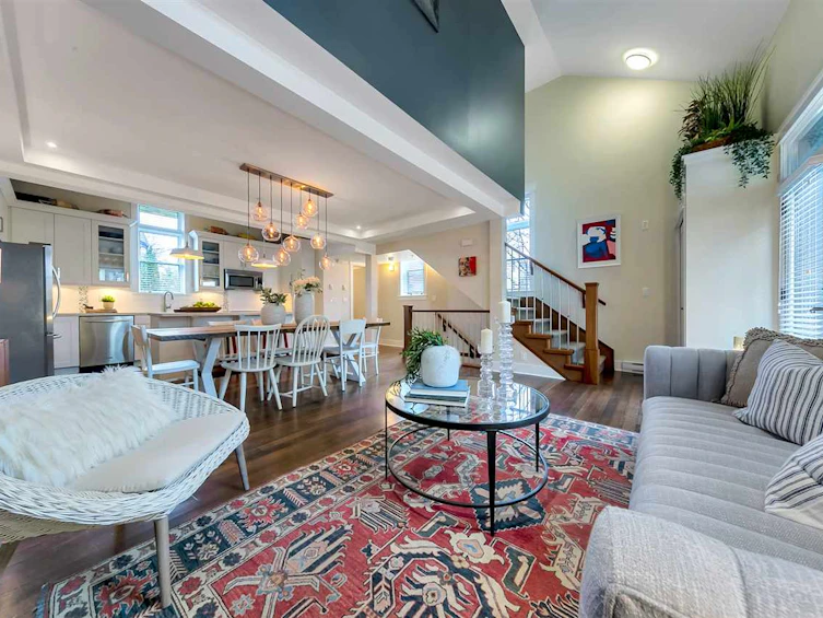1087 Salsbury Drive, Vancouver, BC, V5L 4A6