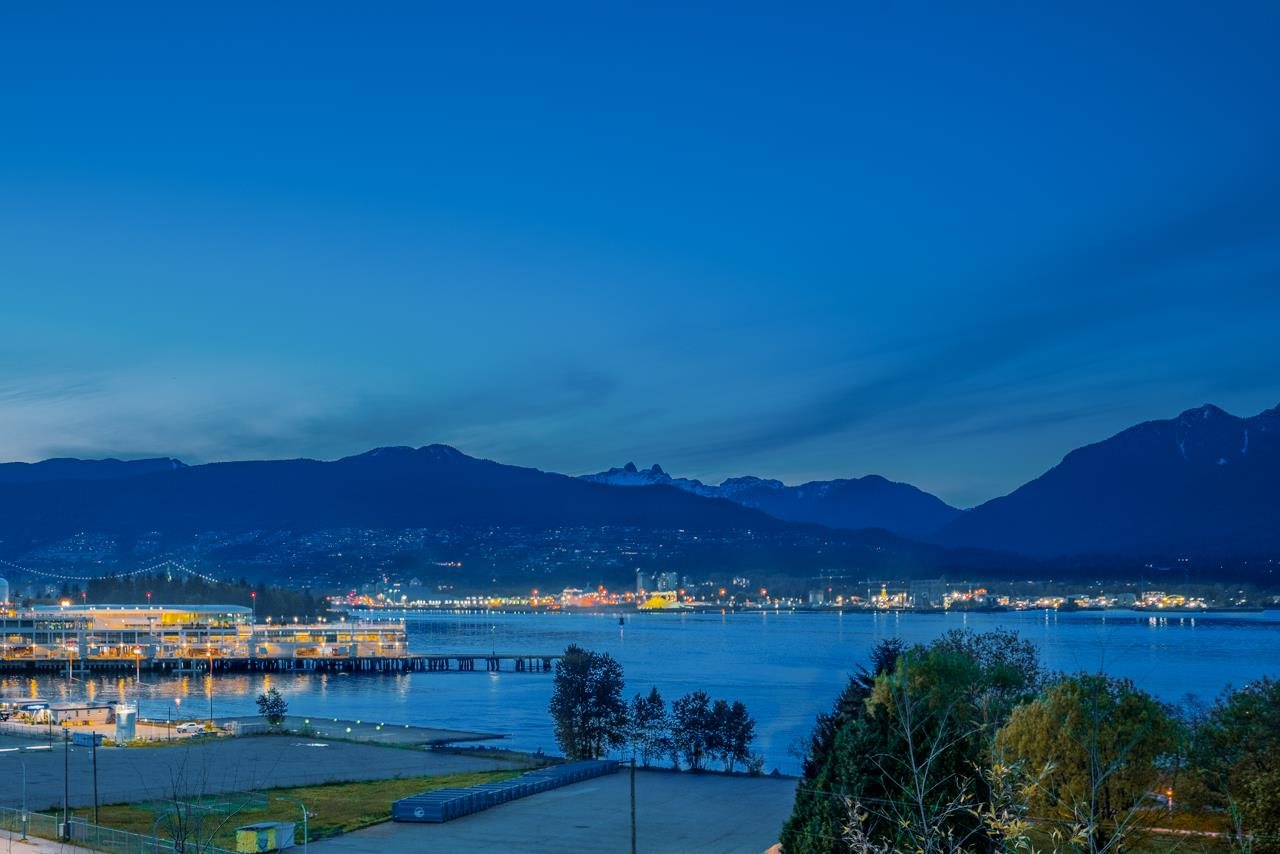 708-27 Alexander Street, Vancouver, BC, V6A 1B2