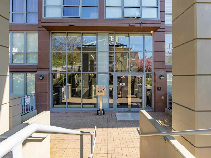 1701 - 850 Royal Avenue, New Westminster BC V3M 1A6