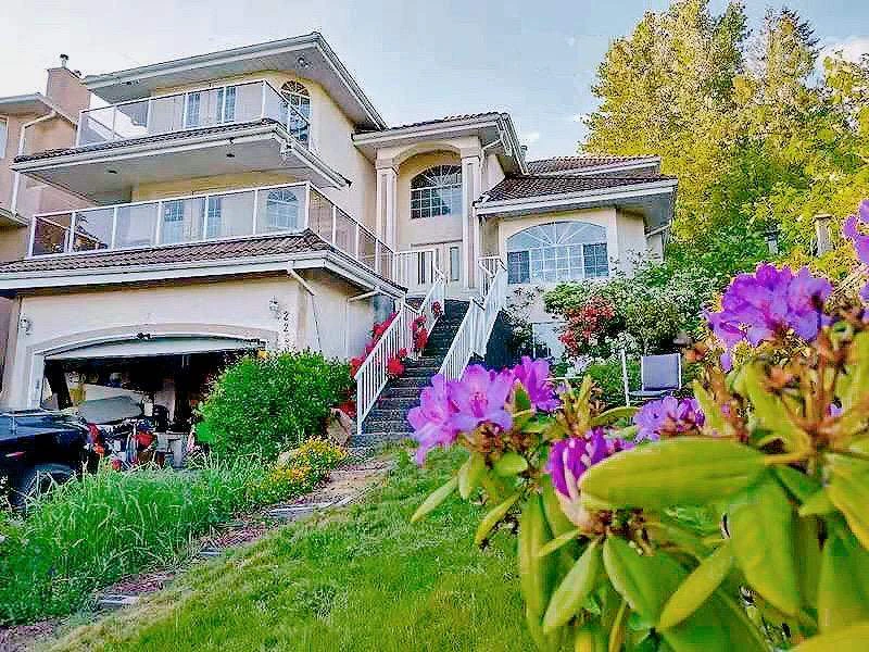 2261 Monashee Court, Coquitlam BC V3K 6P7