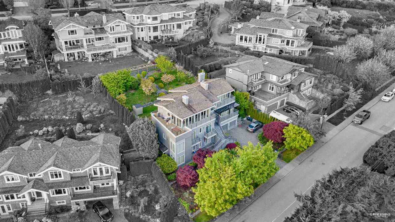 2331 Queens Avenue, West Vancouver, BC, V7V 2Y5