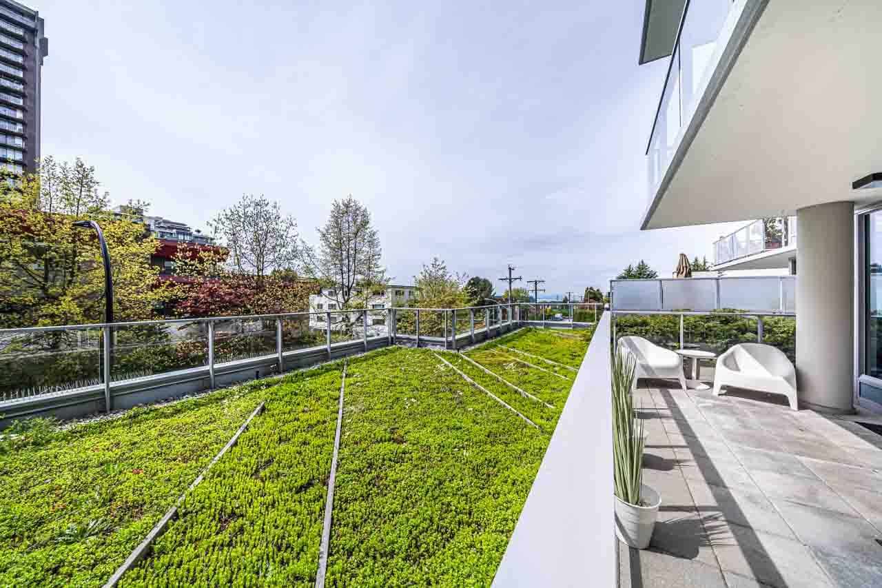 211-150 W 15th Street, North Vancouver, BC, V7M 0C4
