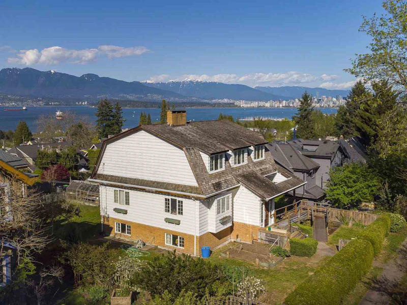4545 W 6th Avenue, Vancouver BC V6R 1V4