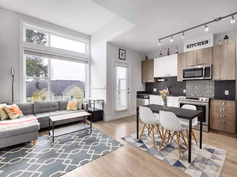 415 - 15956 86a Avenue, Surrey BC V4N 6N8