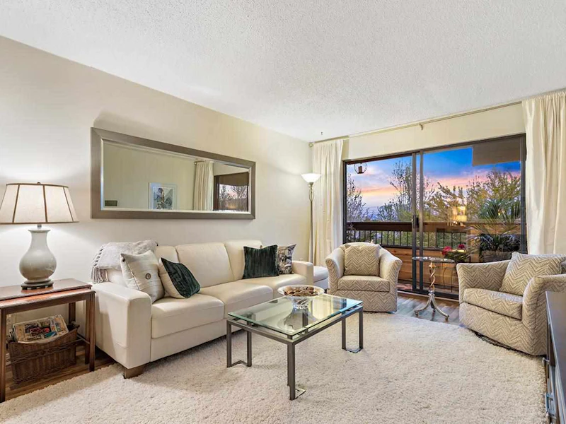 310 - 440 E 5th Avenue, Vancouver BC V5T 1N5