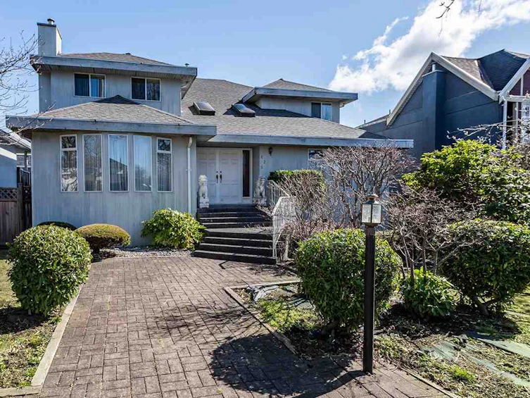 7626 Heather Street, Vancouver, BC, V6P 3R1
