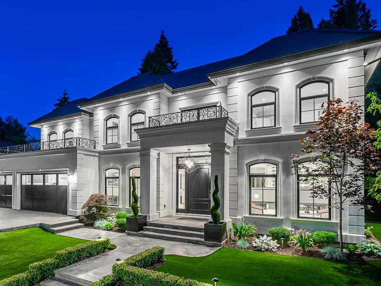 8120 Hunter Street, Burnaby, BC, V5A 2B9