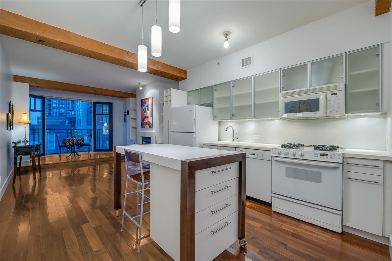 303-1275 Hamilton Street, Vancouver, BC, V6B 1E2