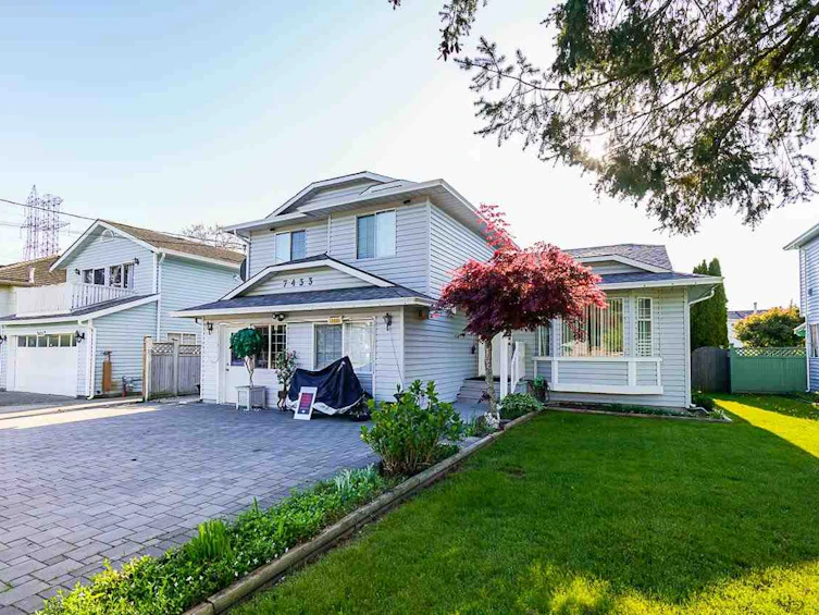 7433 124 Street, Surrey, BC, V3W 3X2