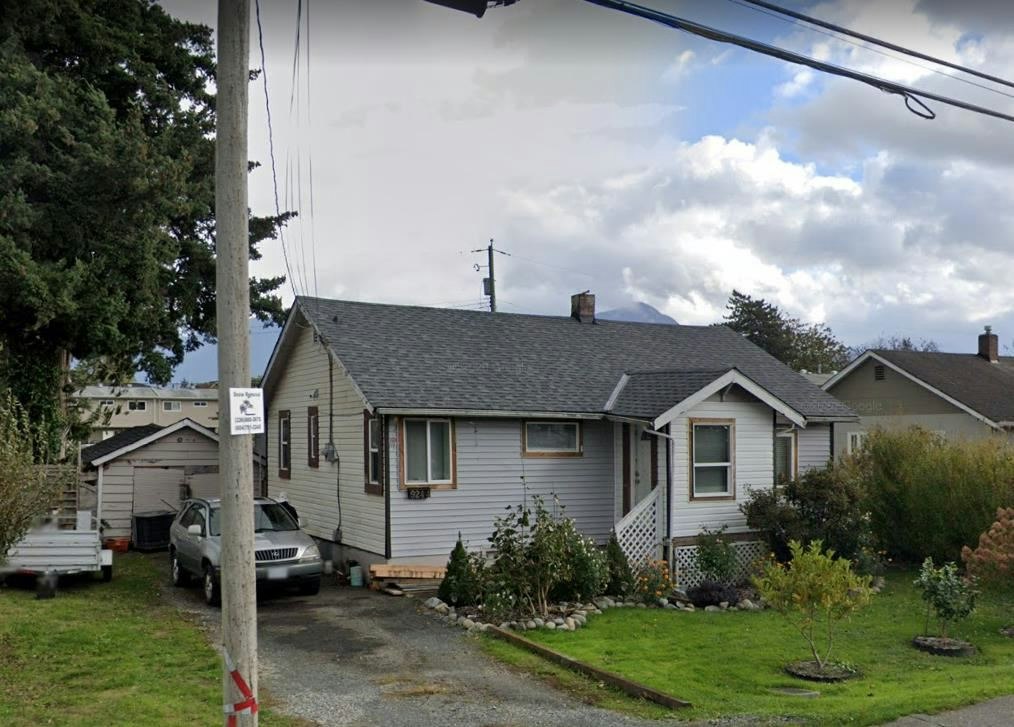 9244 Hazel Street, Chilliwack, BC, V2P 5N6