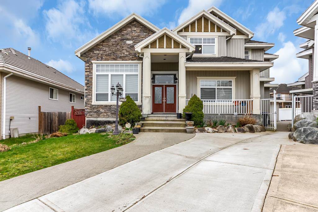 12788 67 Avenue, Surrey, BC, V3W 1M7