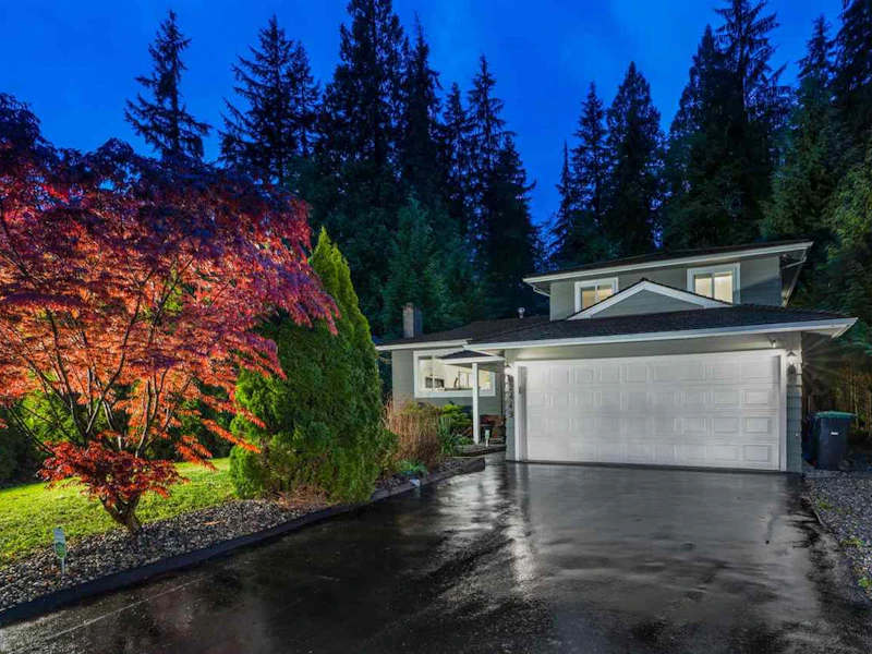 2449 Berkley Avenue, North Vancouver BC V7H 1Z6
