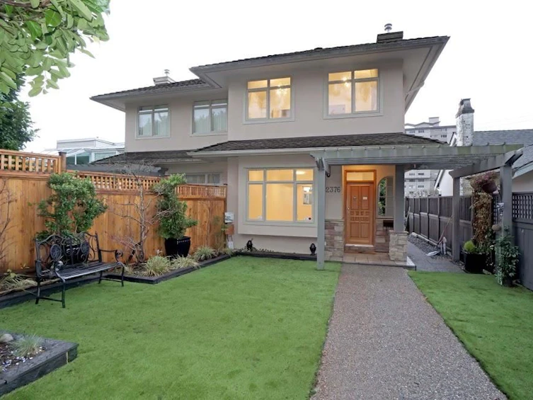 2376 Marine Drive, West Vancouver, BC, V7V 1K8