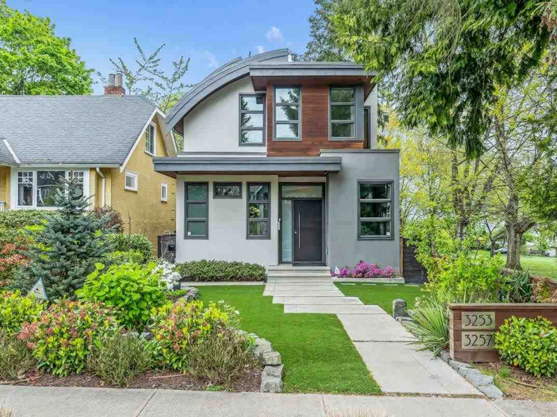 3253 W 23rd Avenue, Vancouver BC V6L 1P9