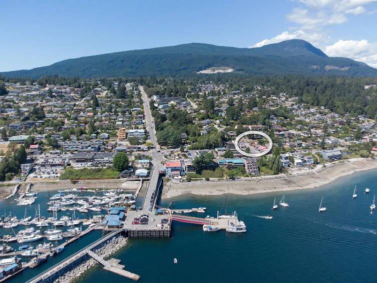 626 Jack's Lane, Gibsons, BC, V0N 1V0