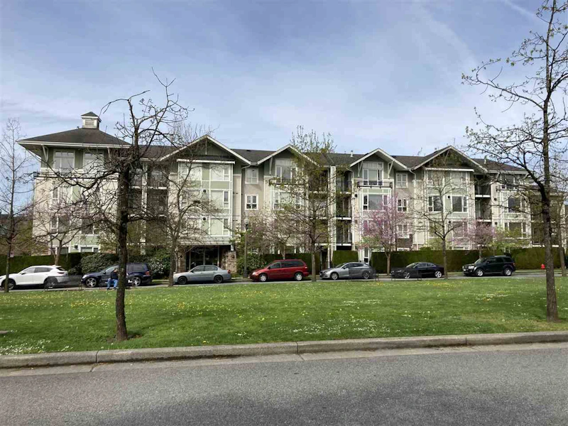 205 - 7089 Mont Royal Square, Vancouver BC V5S 4W6