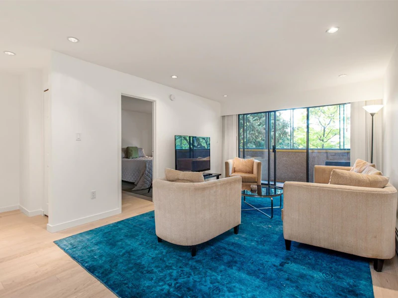 204 - 8775 Cartier Street, Vancouver BC V6P 4V3