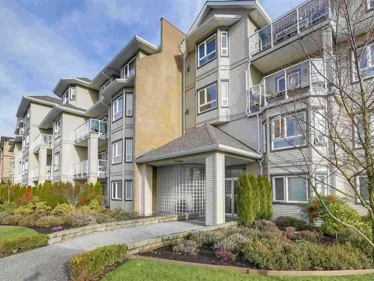 210-8142 120a Street, Surrey, BC, V3W 0N1