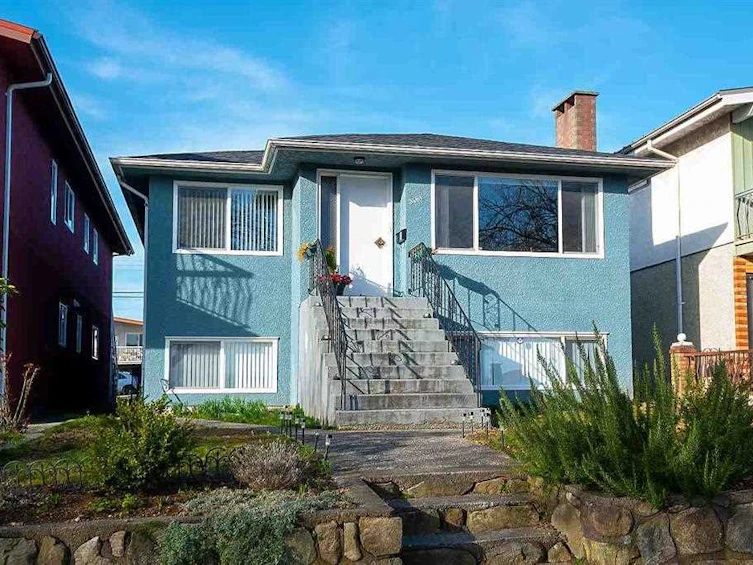 3161 E 7th Avenue, Vancouver, BC, V5M 1V6
