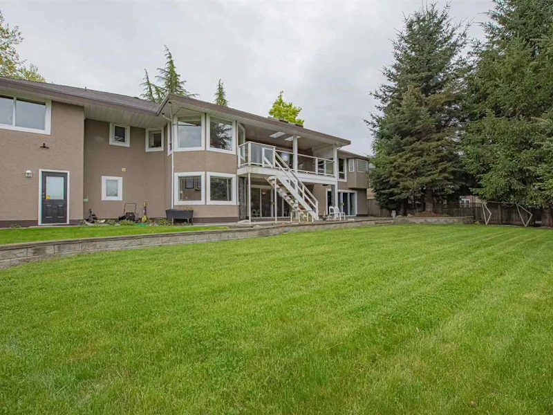 14533 29th Avenue, Surrey BC V4P 1P5
