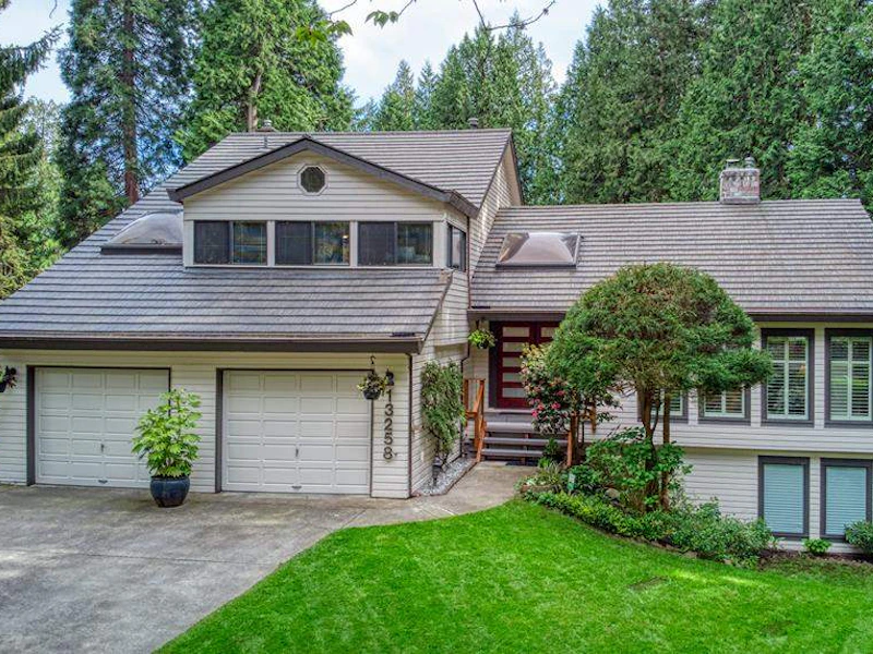 13258 17a Avenue, Surrey BC V4A 6R9