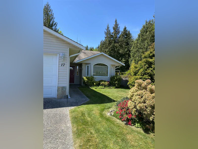 17 - 535 Shaw Road, Gibsons BC