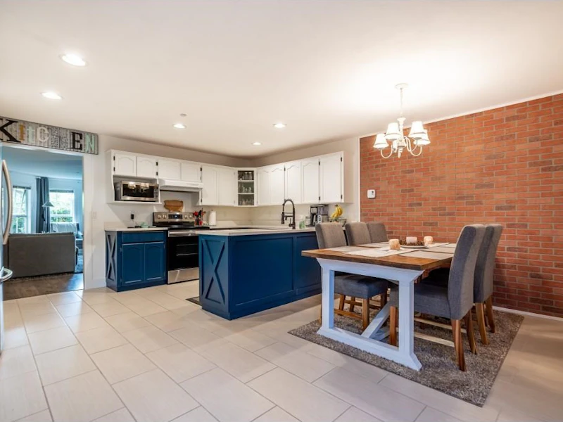 37 - 19060 Ford Road, Pitt Meadows BC V3Y 2M2